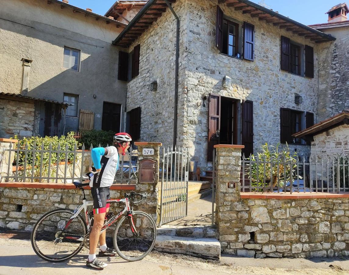 Cara House Tuscany - Zona Lucca Chiatri Buitenkant foto